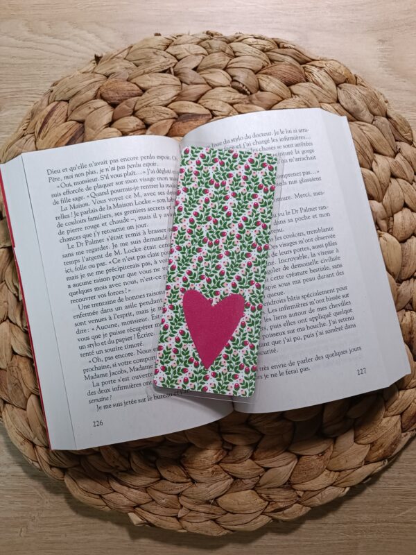 Marque-page coeur rose – Image 2
